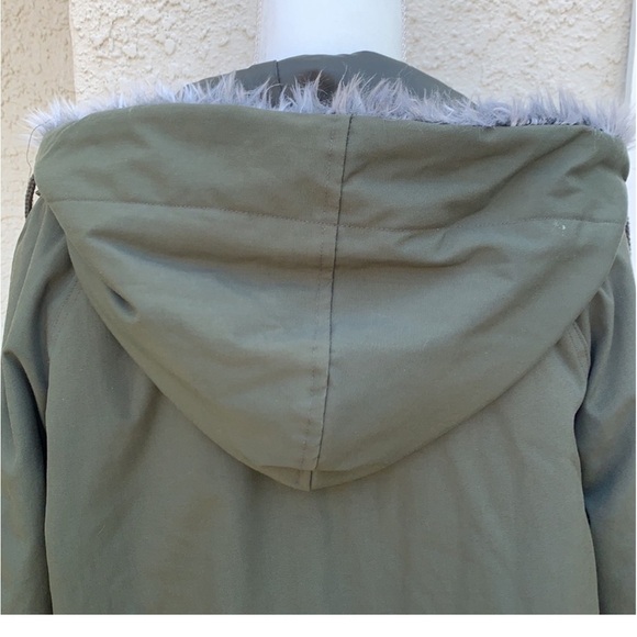 Roxy x Quicksilver Women's Army Green Nylon Faux Fur Collar Jacket Size M - Picture 8 of 9